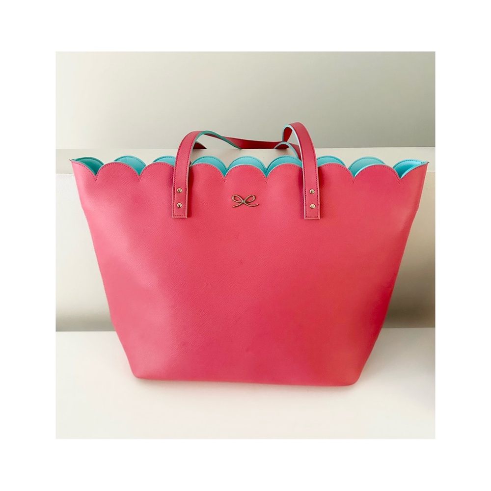 Adorable Scalloped Bow Tote Purse 🎀